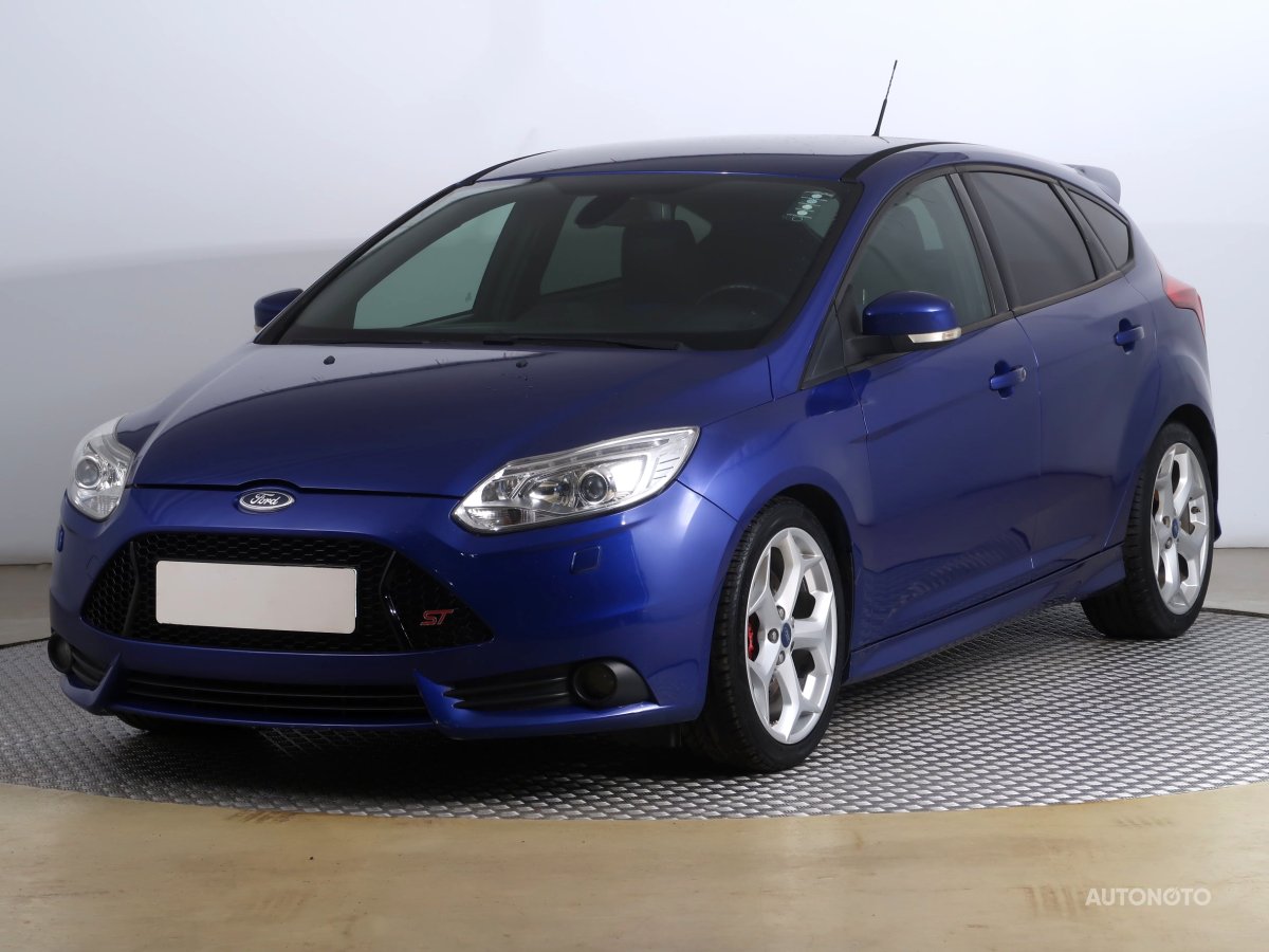 Ford Focus, 2012 - pohled č. 3