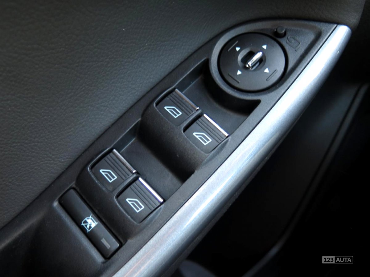 Ford Focus, 2012 - pohled č. 16