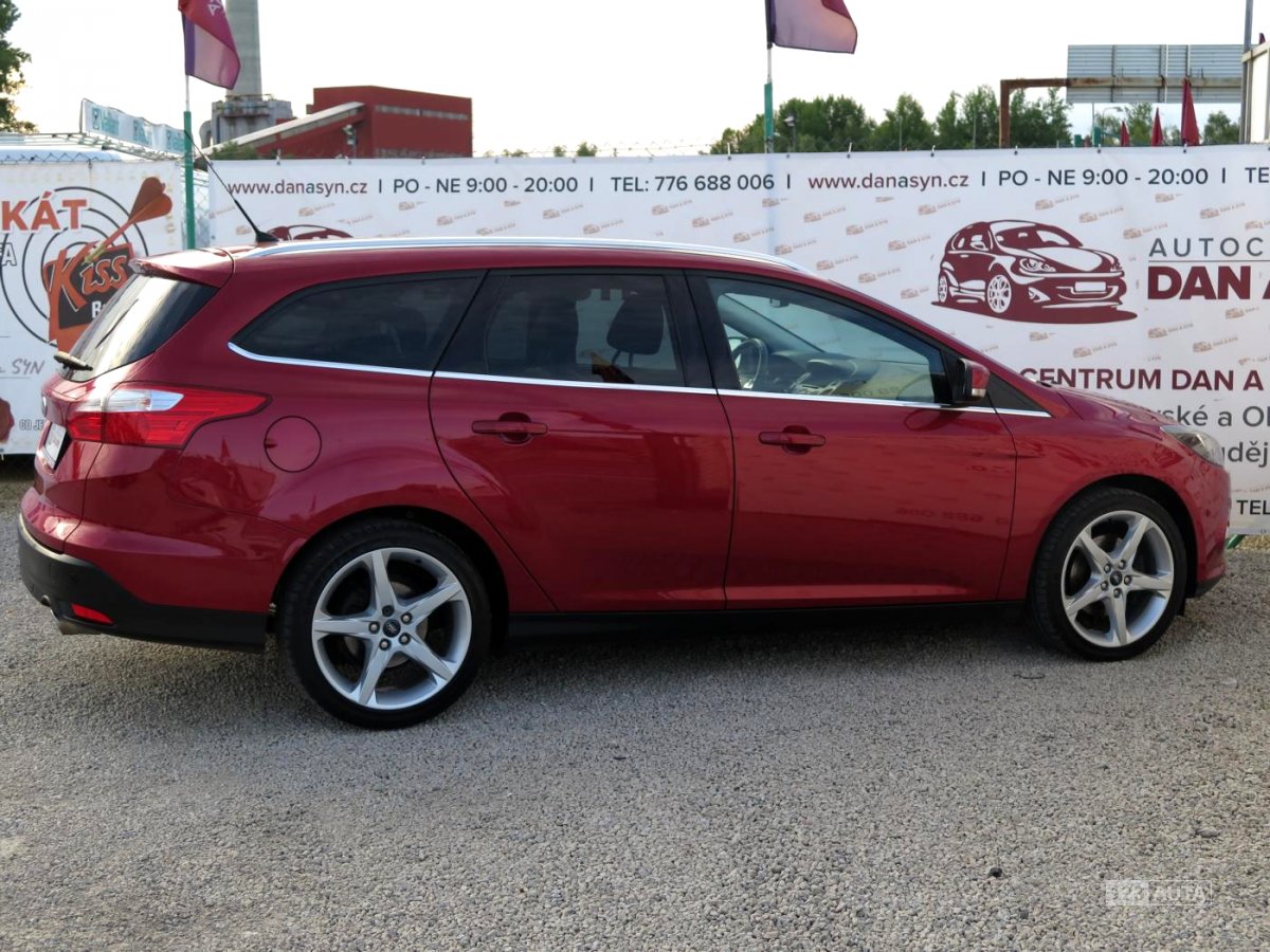 Ford Focus, 2012 - pohled č. 5