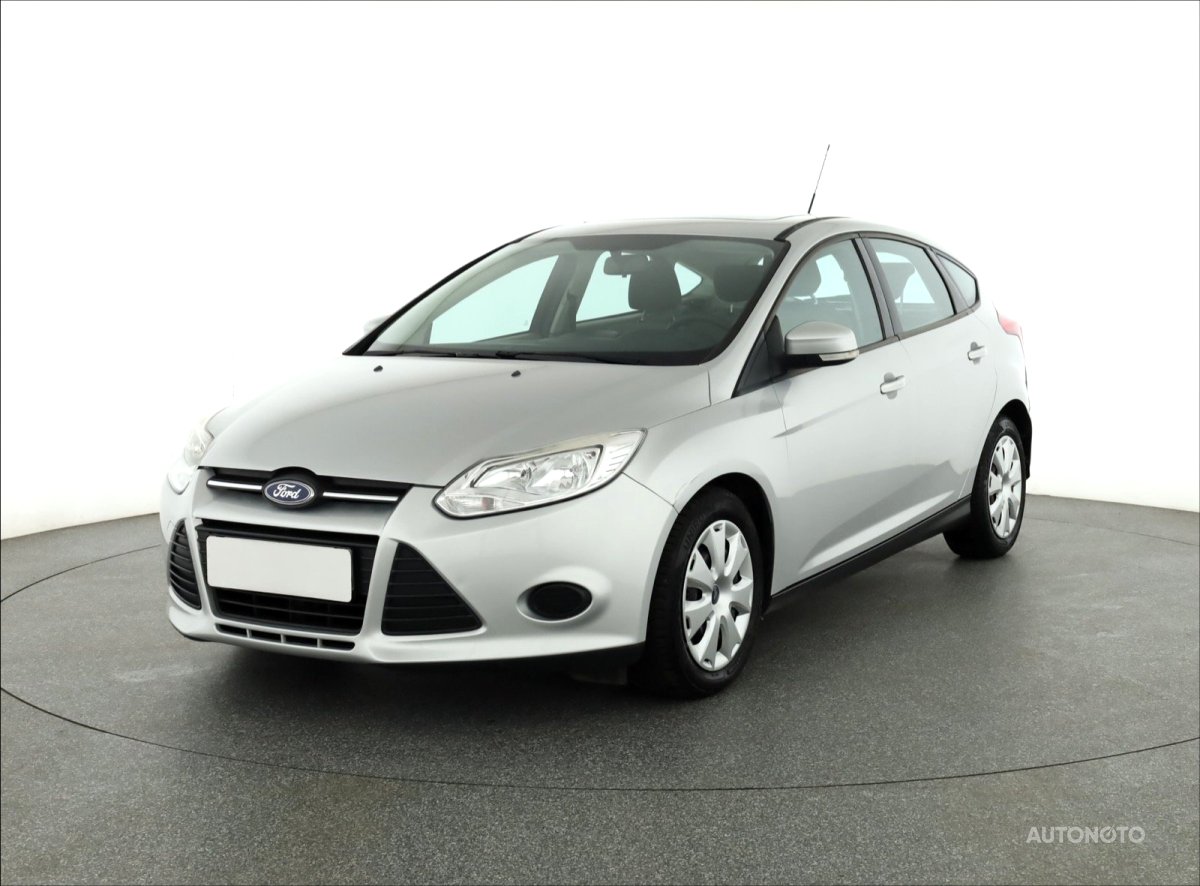 Ford Focus, 2012 - pohled č. 3