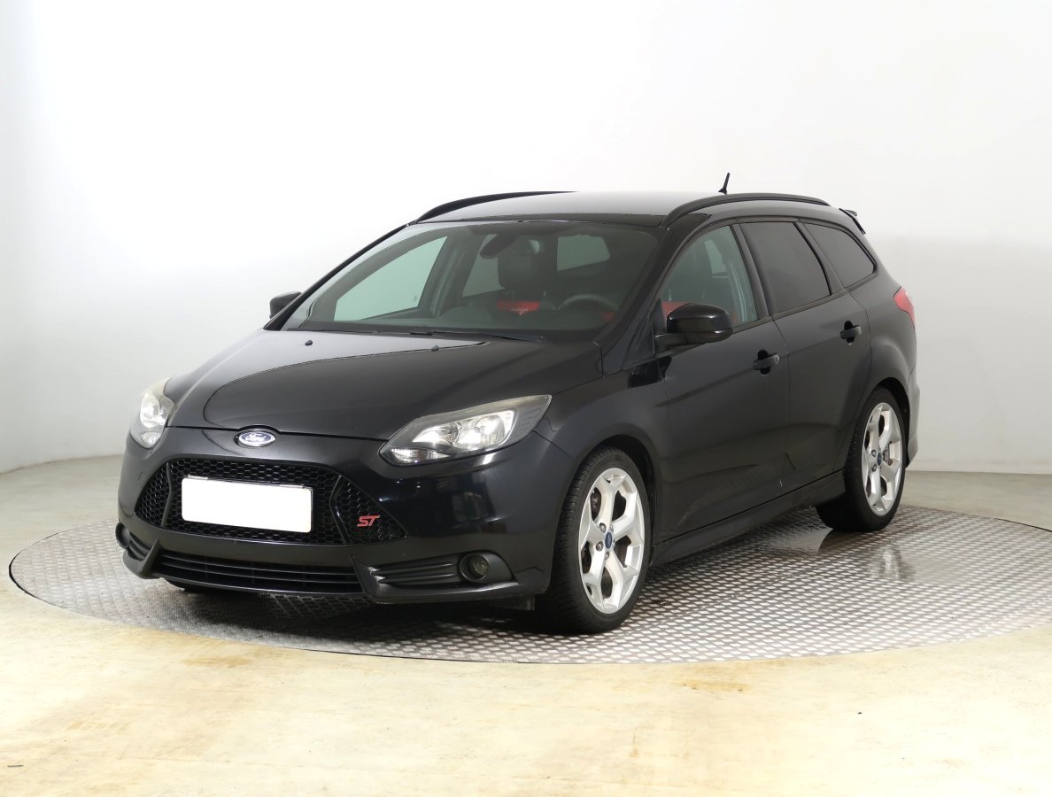 Ford Focus, 2013 - pohled č. 3