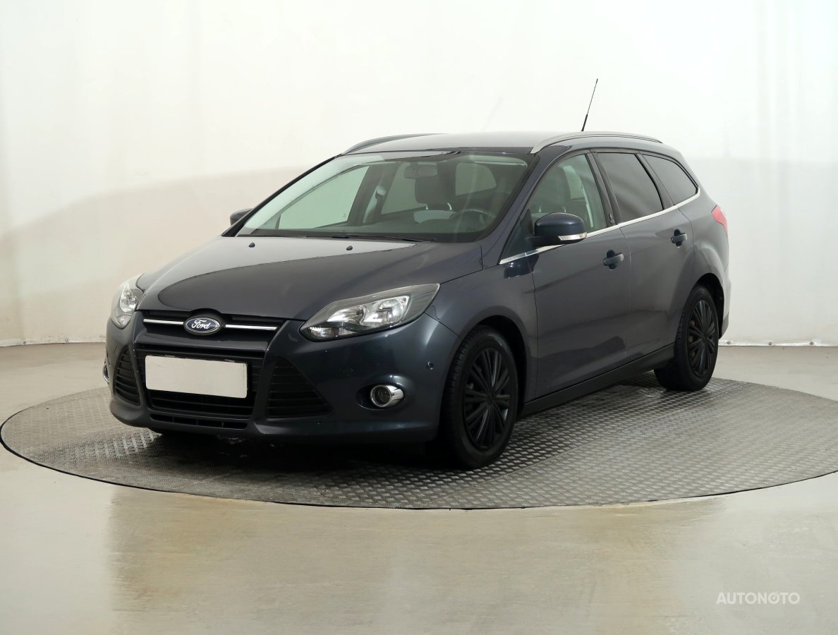 Ford Focus, 2012 - pohled č. 3