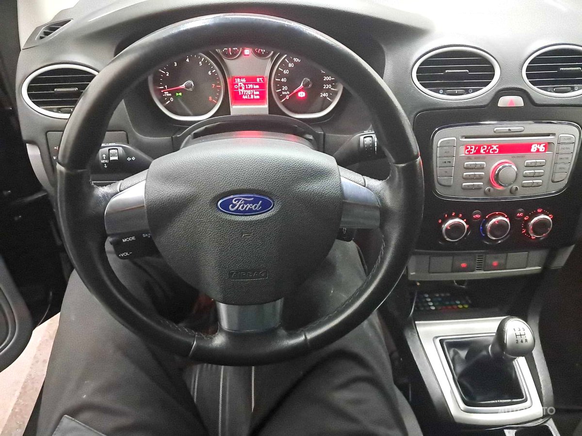 Ford Focus, 2008 - pohled č. 3