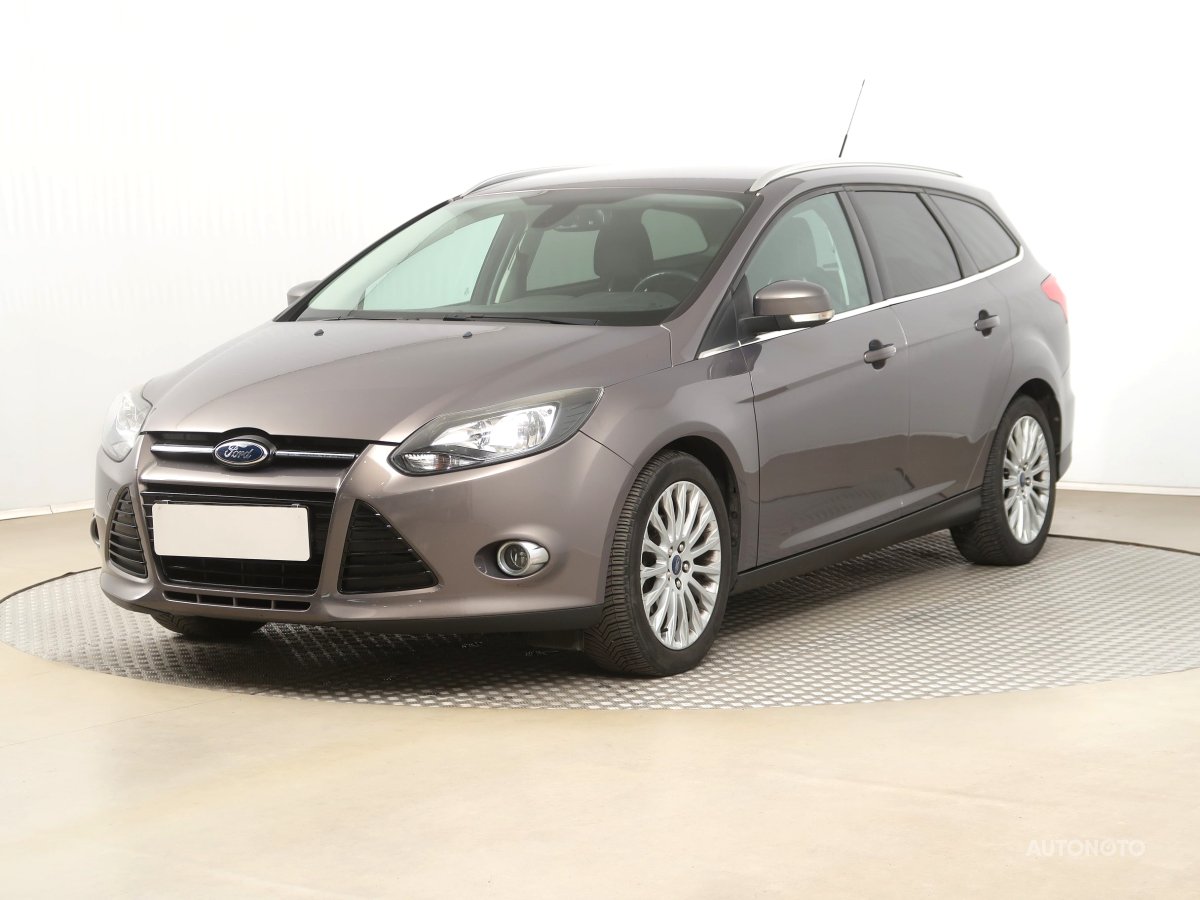 Ford Focus, 2013 - pohled č. 3
