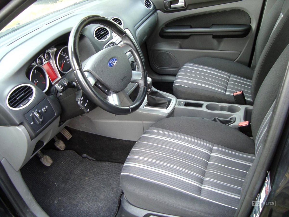 Ford Focus, 2009 - pohled č. 5