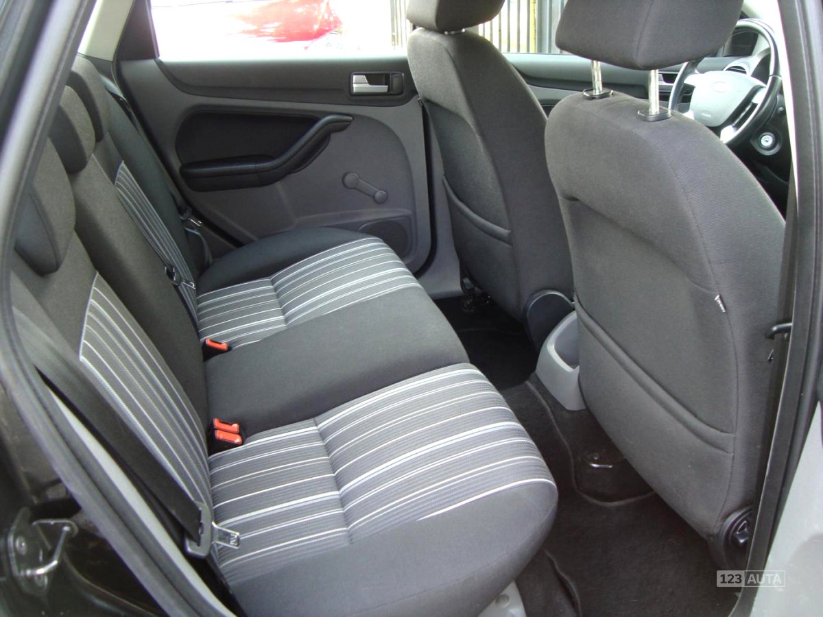Ford Focus, 2009 - pohled č. 8
