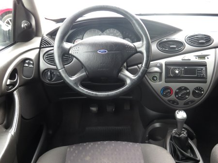 Ford Focus, 2000 - pohled č. 9
