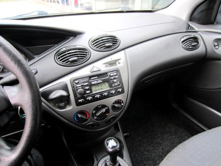 Ford Focus, 2003 - pohled č. 11