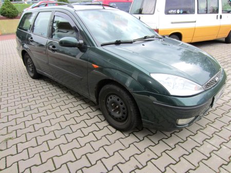 Ford Focus, 2003 - pohled č. 3
