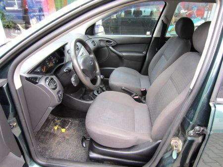 Ford Focus, 2003 - pohled č. 9