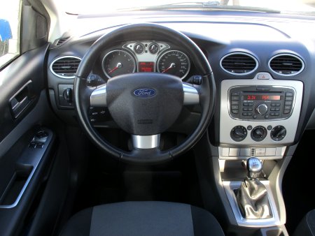 Ford Focus, 2010 - pohled č. 9