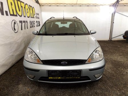 Ford Focus, 2003 - pohled č. 3