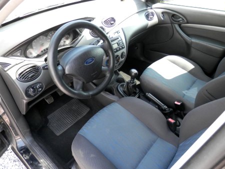 Ford Focus, 2003 - pohled č. 9