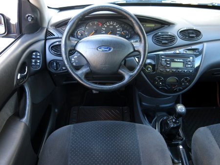 Ford Focus, 2003 - pohled č. 9