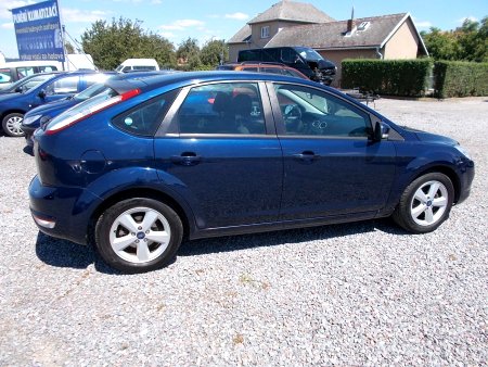 Ford Focus, 2010 - pohled č. 2