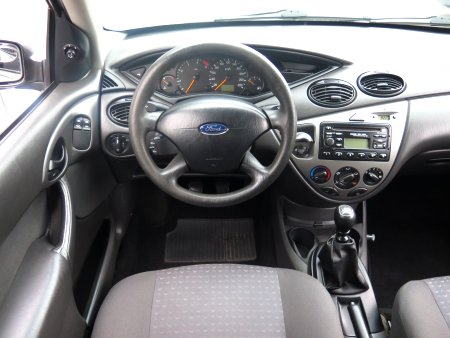 Ford Focus, 2004 - pohled č. 9