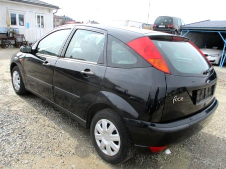 Ford Focus, 2004 - pohled č. 3