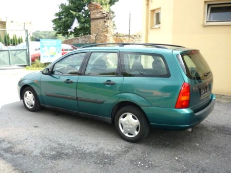 Ford Focus, 1999 - pohled č. 4
