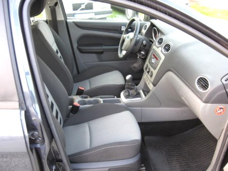 Ford Focus, 2010 - pohled č. 8