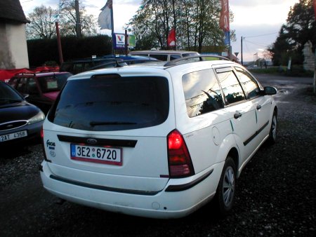 Ford Focus, 2004 - pohled č. 5