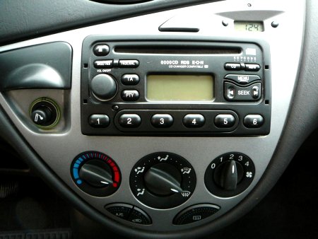 Ford Focus, 2000 - pohled č. 12