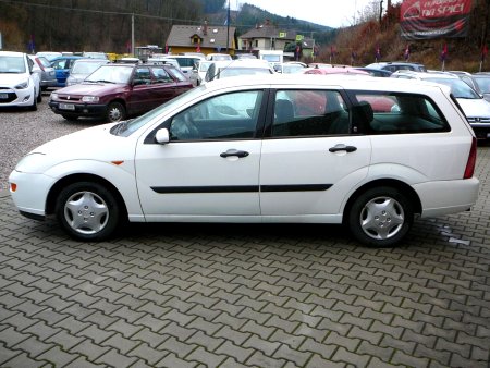 Ford Focus, 2000 - pohled č. 5