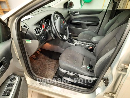 Ford Focus, 2009 - pohled č. 3