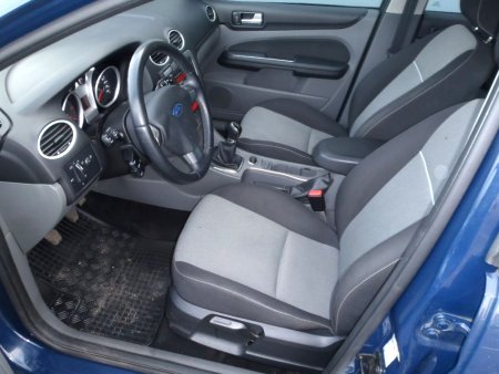 Ford Focus, 2010 - pohled č. 10