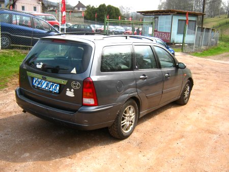 Ford Focus, 2002 - pohled č. 5