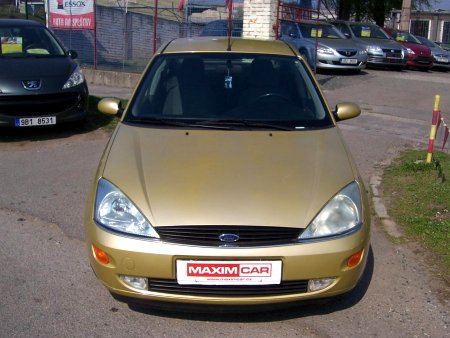 Ford Focus, 2000 - pohled č. 2