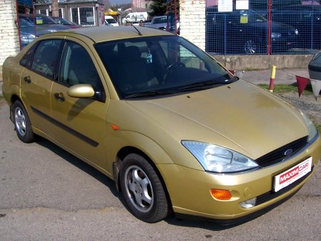 Ford Focus, 2000 - pohled č. 3