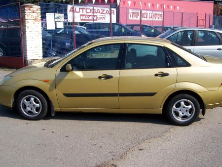 Ford Focus, 2000 - pohled č. 5