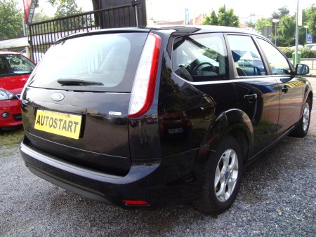 Ford Focus, 2009 - pohled č. 4