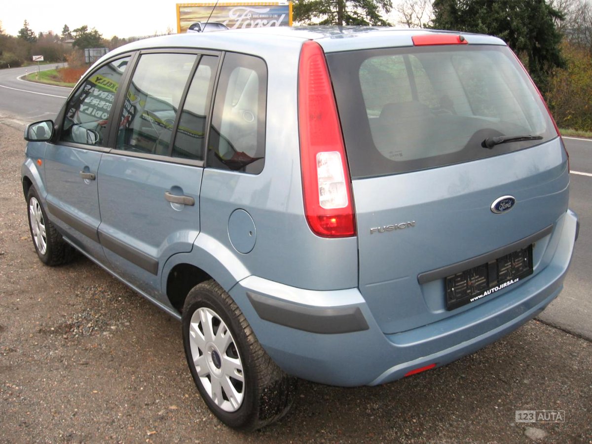 Ford Fusion, 2010 - pohled č. 3