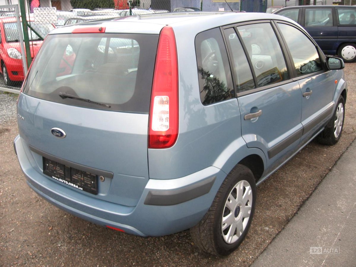 Ford Fusion, 2010 - pohled č. 5