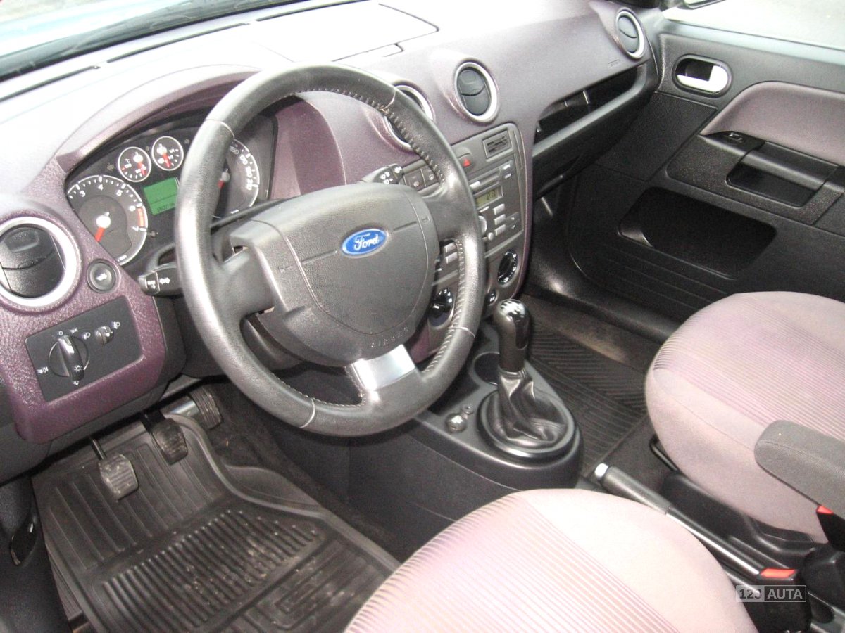 Ford Fusion, 2010 - pohled č. 9