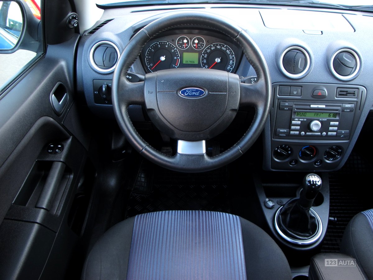 Ford Fusion, 2010 - pohled č. 9