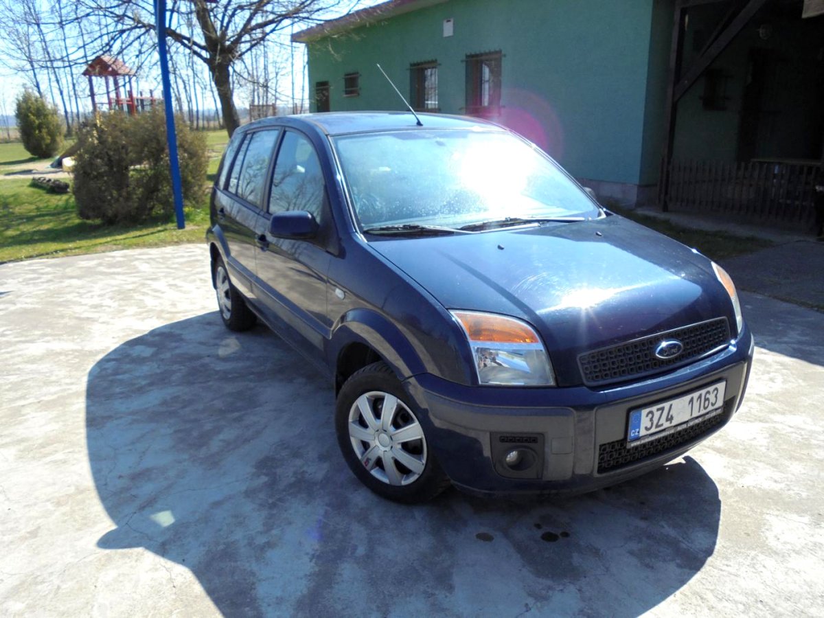 Ford Fusion, 2008 - pohled č. 3