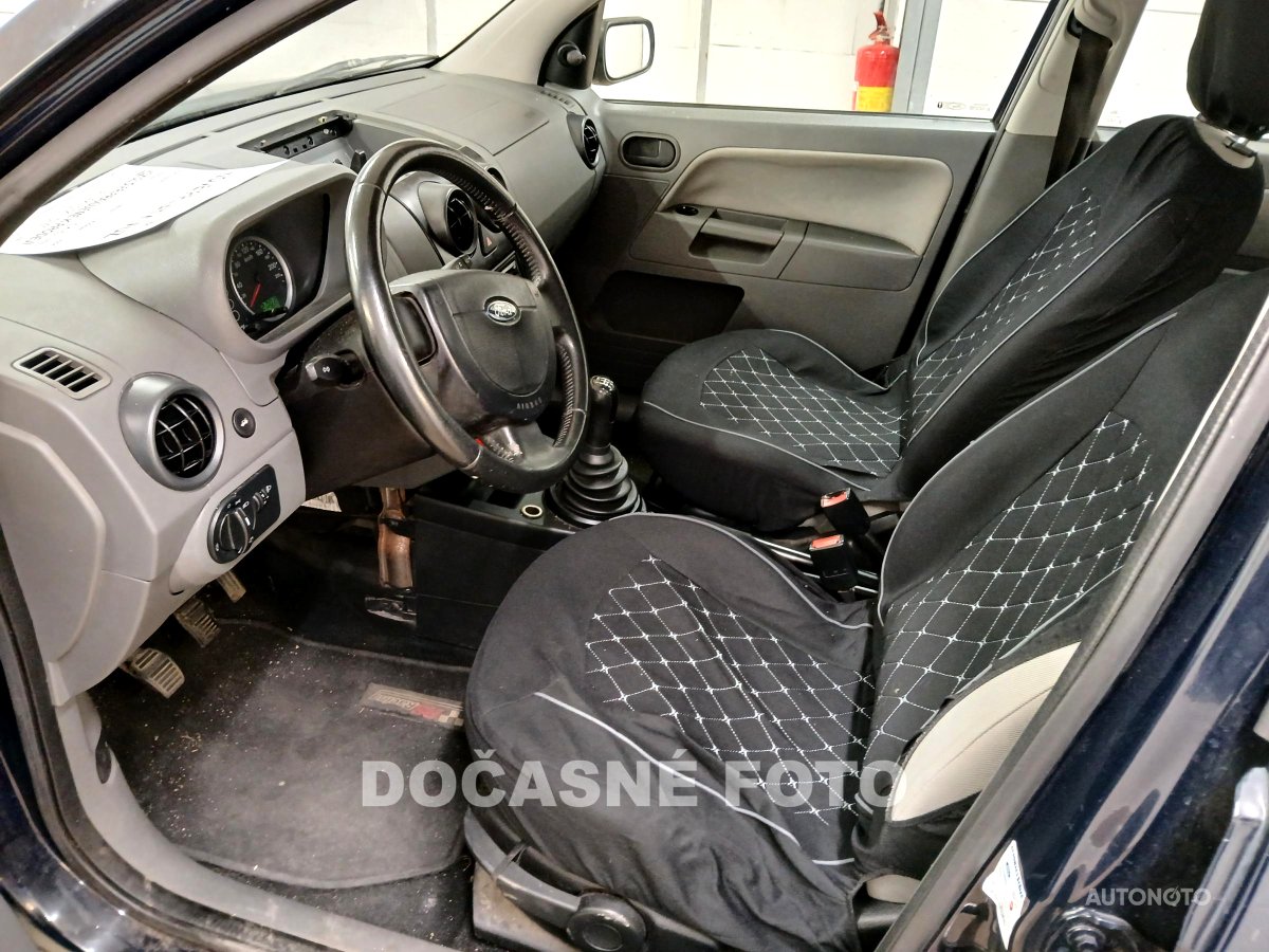 Ford Fusion, 2004 - pohled č. 3