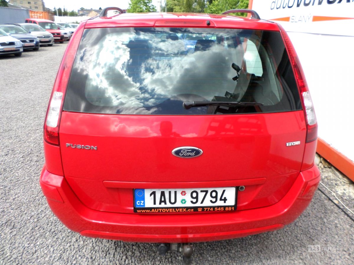 Ford Fusion, 2010 - pohled č. 8