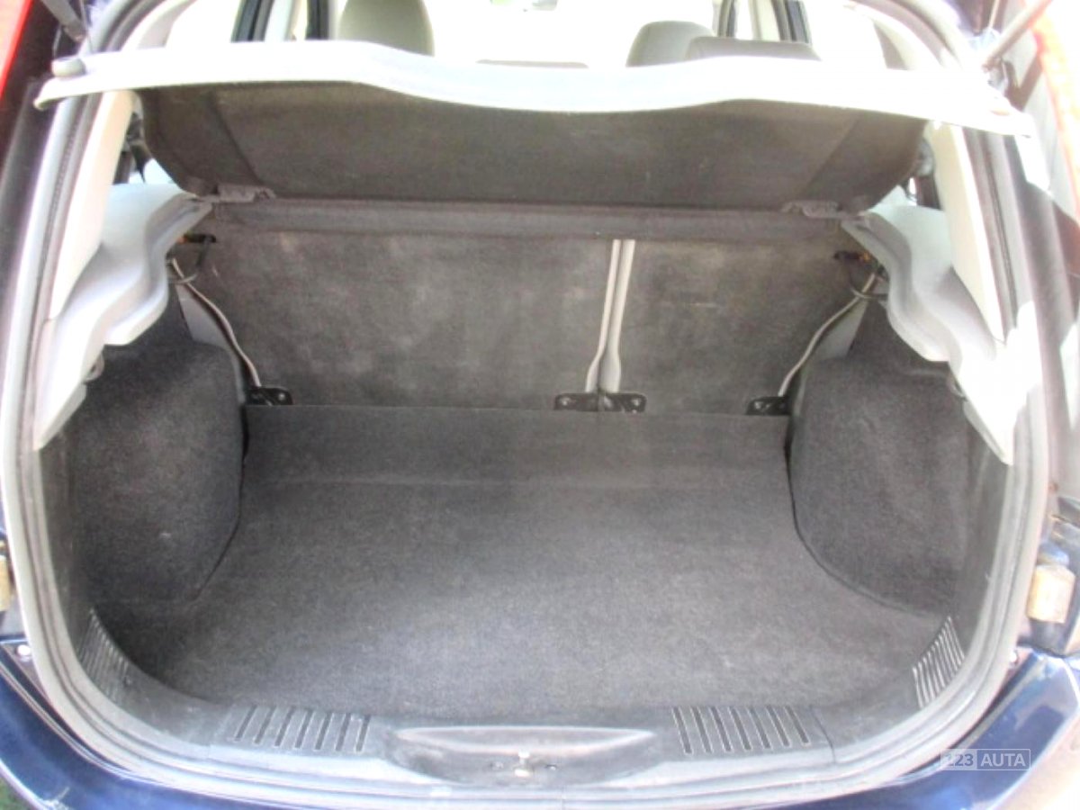 Ford Fusion, 2003 - pohled č. 8