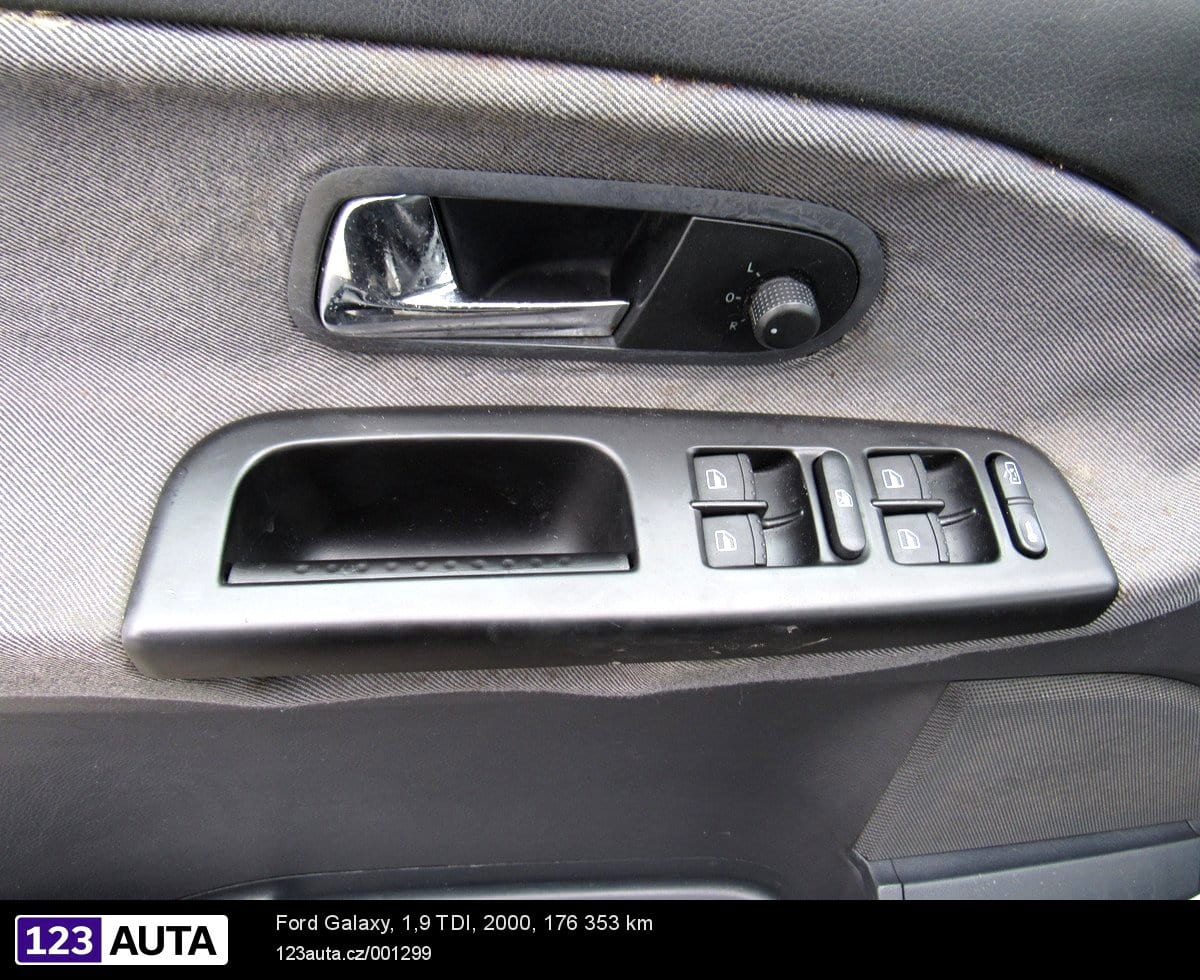 Ford Galaxy, 2000 - pohled č. 19