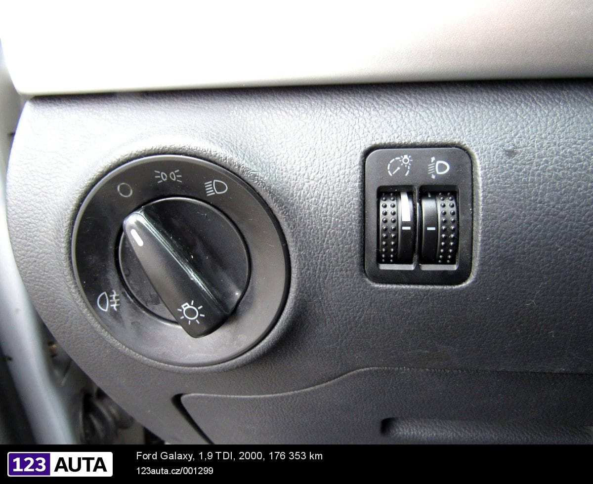 Ford Galaxy, 2000 - pohled č. 25