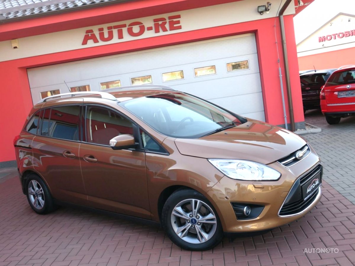 Ford Grand C-MAX, 2013 - pohled č. 3