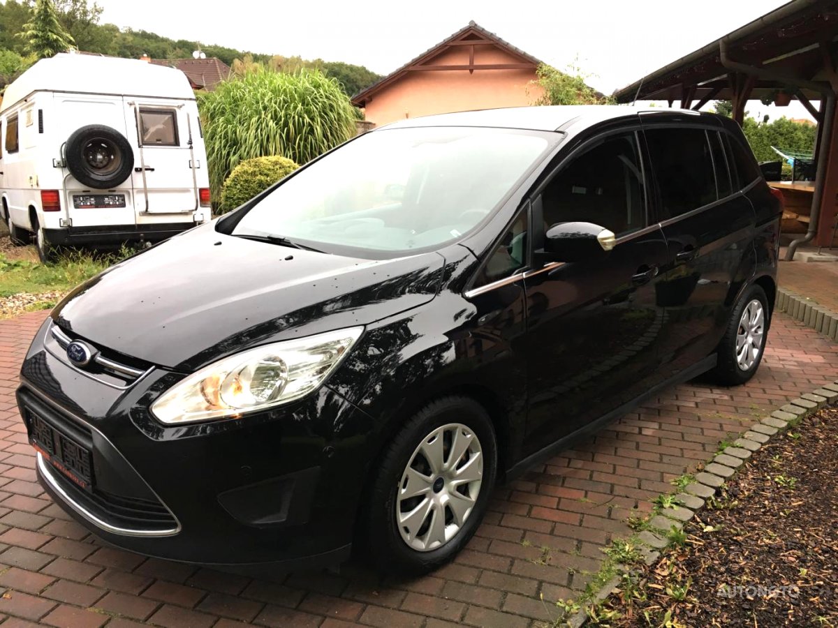 Ford Grand C-MAX, 2011 - pohled č. 3