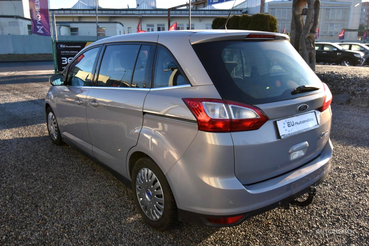 Ford Grand C-MAX, 2010 - pohled č. 3