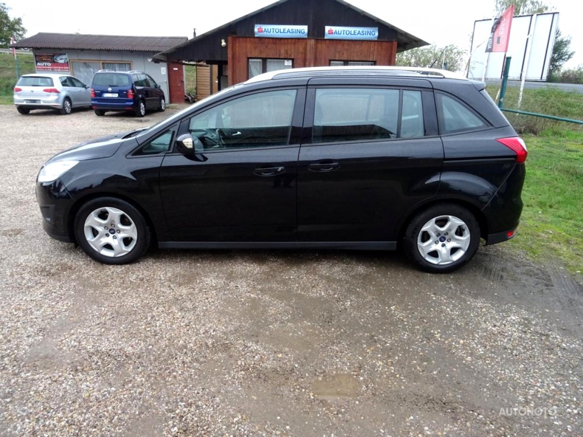 Ford Grand C-MAX, 2011 - pohled č. 2