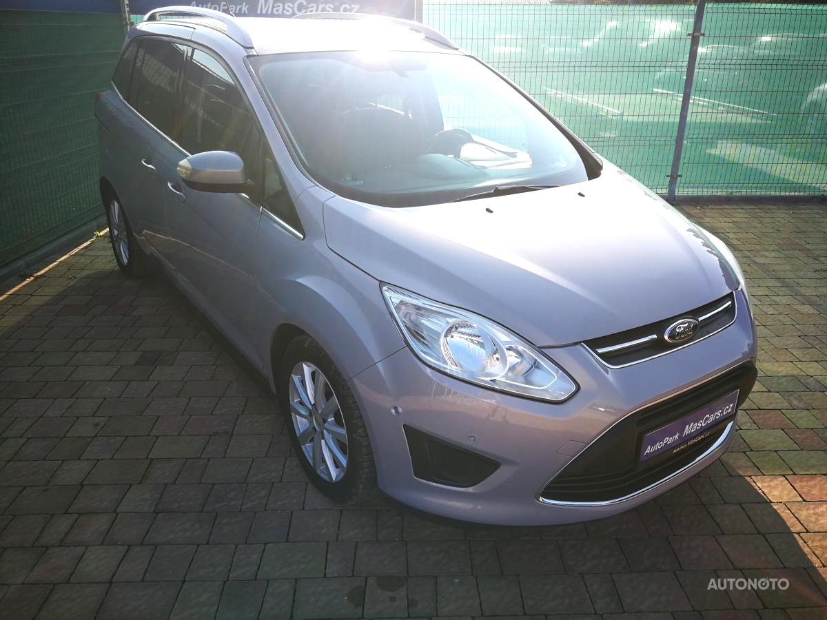 Ford Grand C-MAX, 2011 - pohled č. 3