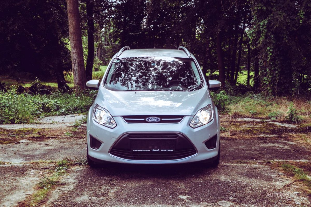 Ford Grand C-MAX, 2012 - pohled č. 2