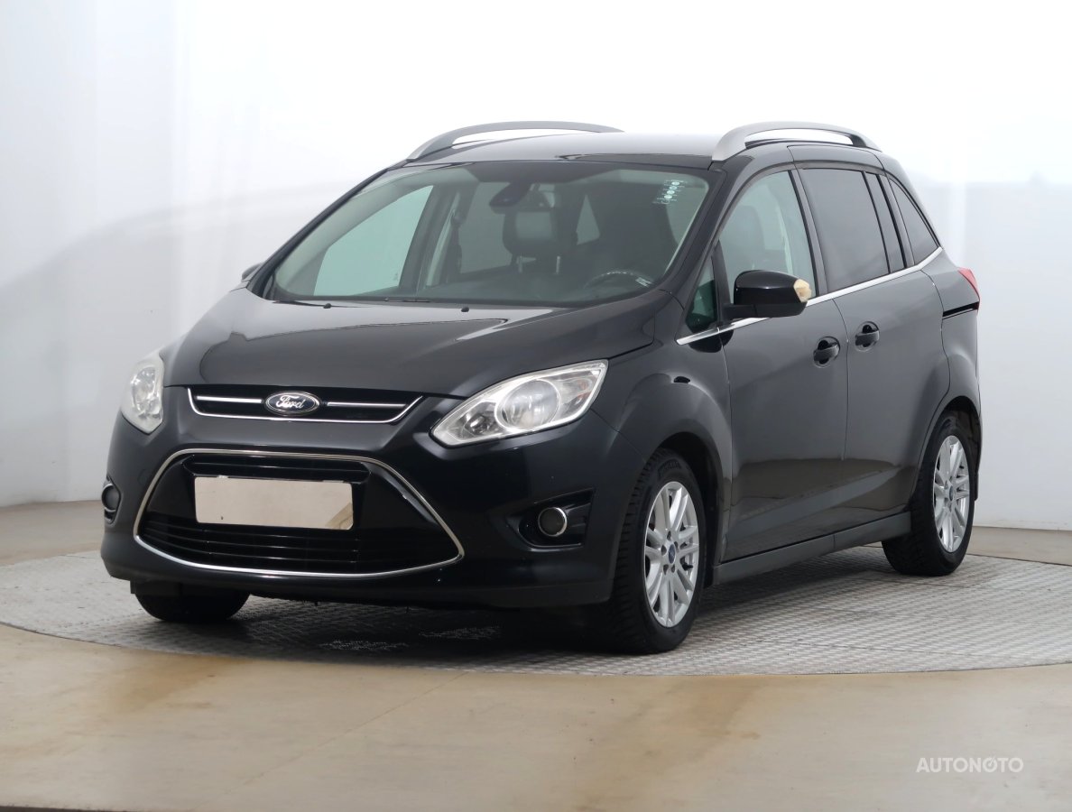 Ford Grand C-MAX, 2011 - pohled č. 3